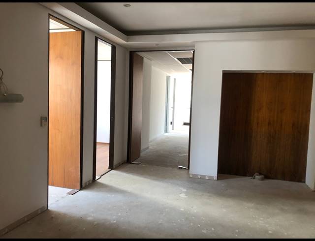 310M² OFFICE TO LET IN ILLOVO